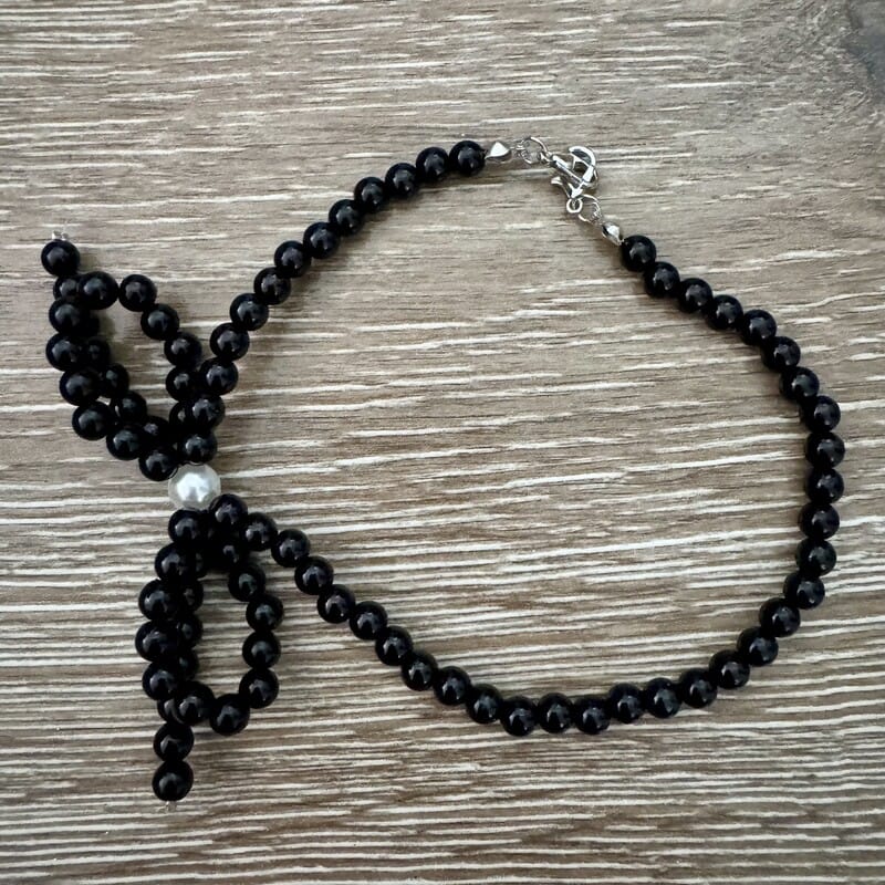On A Whim Hats Black Pearl Bow Beaded Bracelet