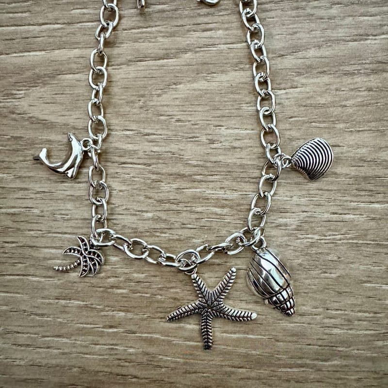 On A Whim Hats Starfish Hat Chain