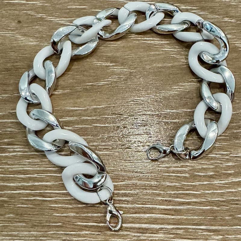On A Whim Hats White and Silver Hat Chain
